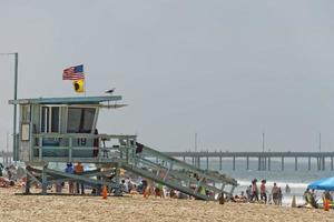 vigilantes de la playa torre en Venecia foto