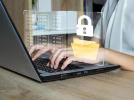 datos seguridad ciber seguridad tecnología datos proteccion intimidad datos archivo con candado a acceso interno documentos foto