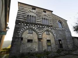 Fieschi church basilica in Lavagna photo