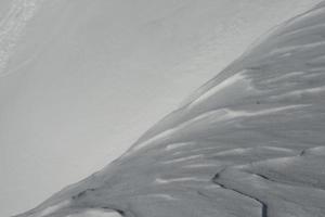 nieve textura desde dolomitas montañas foto