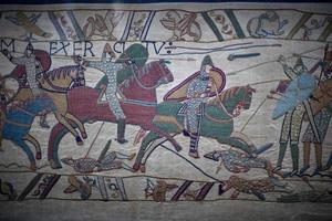 Bayeux medieval tapiz batalla Inglaterra Francia detalle foto