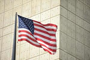 estrellas de la bandera estadounidense tejiendo en la ciudad de nueva york foto