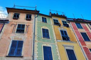 portofino pintoresco pueblo italia coloridos edificios casas pintadas foto