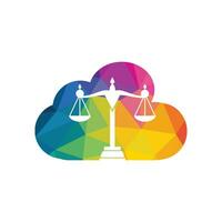 nube y diseño del logo de la escala de la justicia. bufete de abogados, abogado o símbolo de la oficina de abogados. vector