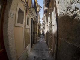 ortigia siracusa casco antiguo allets pequeñas calles foto