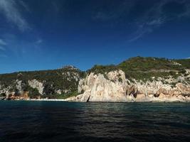 bueyes de mar grutas gruta del bue marino cala gonone italia foto