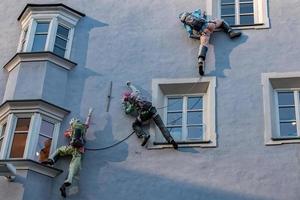 climber on a building photo