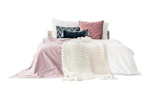 374 cama con rosado un blanco hoja, almohadas y cobija aislado en un transparente antecedentes foto