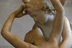 love and psyche statue photo