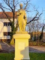 nitra, Eslovaquia -01.29.2023estatua de el apóstol Simón en el histórico centrar de el ciudad. foto