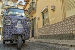 lisbon tuktuk city tour photo