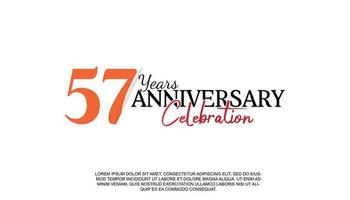 57 años aniversario logotipo número con rojo y negro color para celebracion evento aislado vector