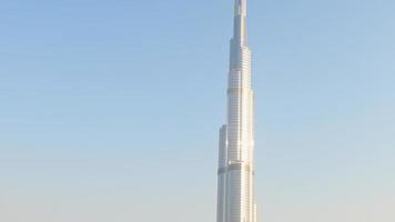 Dubai - incroyable ville centre horizon panorama luxe grattes ciels de Hôtel fenêtre, uni arabe émirats video