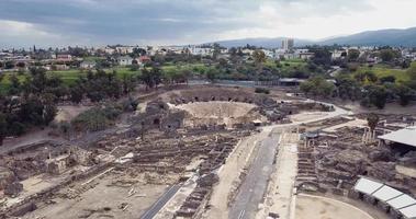 Haut vue de le ancien scythopolis dans beit shean, Israël video