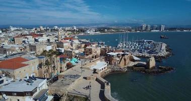 aérien vue de le historique partie de le ville Akko, Israël video