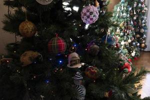 bola de cristal adorno de árbol de navidad pintado a mano de alta calidad foto