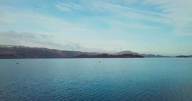 aéreo Visão do lago lomond, natureza Escócia video