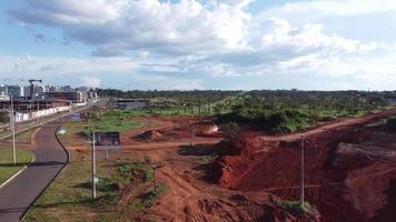 brasilia, df, brasil, fevereiro 15, 2023 aéreo Visão do Novo estrada construção dentro a noroeste seção do brasilia. video