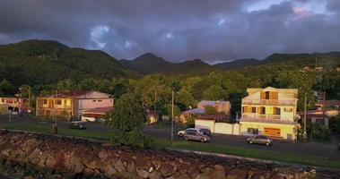 paysages de le île de guadeloupe à le coucher du soleil video