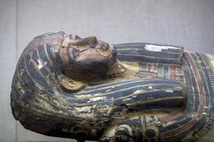 nuevo york, Estados Unidos - abril 23 2017 - metropolitano museo egipcio reina sarcófago detalle cerca arriba foto