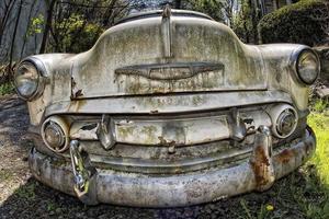 antiguo oxidado coche foto