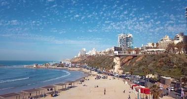 aereo Visualizza di il costa e il città di netanya nel Israele video