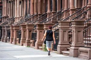 vista de los edificios de harlem de nueva york