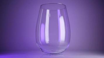 gieten mineraal water in een glas neon gloed video