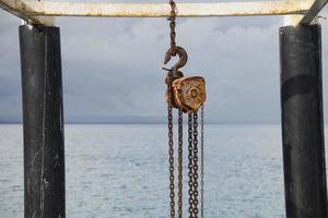 winch on a jetty photo