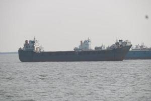 cargo ship in the sea photo