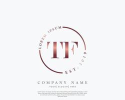 inicial letra tf femenino logo belleza monograma y elegante logo diseño, escritura logo de inicial firma, boda, moda, floral y botánico con creativo modelo vector