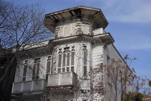 antiguo edificio en buyuk ada, Estanbul, turkiye foto