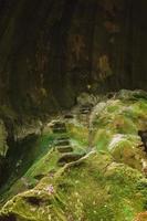 majestuoso gargantas du Pont du diable cueva en Francia foto