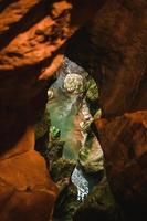 majestuoso gargantas du Pont du diable cueva en Francia foto