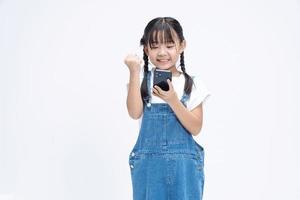 retrato de asiático niño en antecedentes foto