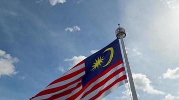 circulo rastreo Malasia bandera a Merdeka cuadrado video