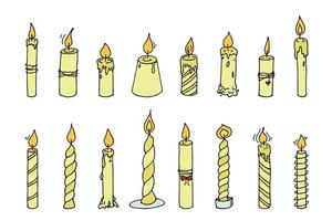 juego de velas de cumpleaños en llamas. ilustración de un solo garabato. clipart dibujado a mano para tarjeta, logotipo, diseño vector