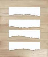 Fondo de etiqueta de papel rasgado en textura de madera. vector. vector