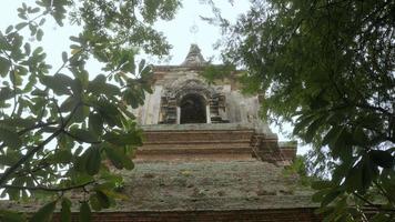 Wat Lok Molee Temple landmark famous place landmark in chiang mai video