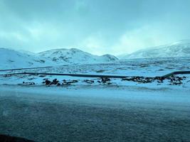 paisaje con nieve en Islandia foto