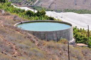 grande agua almacenamiento foto