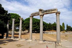 Ancient ruins in the city of Ephesus, Turkey photo