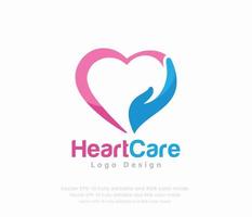 corazón cuidado logo diseño sin corazón cuidado logo diseño con un corazón y Manos a la obra un corazón y manos vector