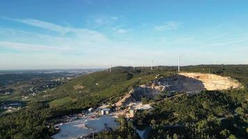 pulito verde energia vento parco nel Portogallo video