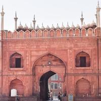 Delhi, India -abril 15, 2022 - no identificado indio turistas visitando jama masjid durante ramzan estación, en Delhi 6, India. jama masjid es el mas grande y quizás el más magnífico mezquita en India foto