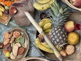 chhath puja ofrecimiento ,frutas, vegetales foto