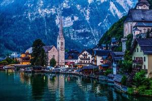 hermosa ver punto de Hallstatt patrimonio pueblo verano en Austria foto