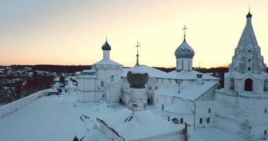 Holy Trinity Danilov Monastery in Pereslavl Zalessky, Russia video