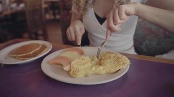 Delicious breakfast pancakes video