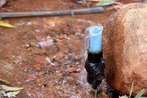 tubería de abastecimiento de agua para riego. foto